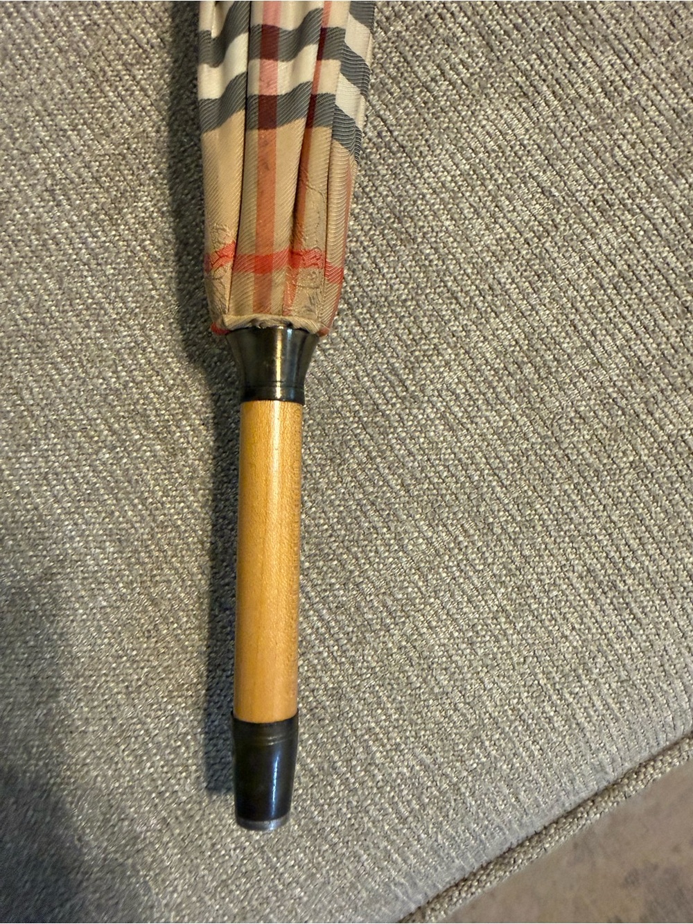 Vintage Burberrys Nova Check Walking Stick Umbrella with Wood Handle - Picture 2 of 12